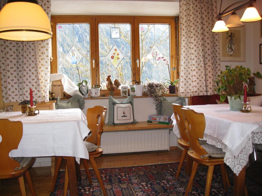 Haus Bergheimat - Familie Oberacher Pensionat Fulpmes Eksteriør billede