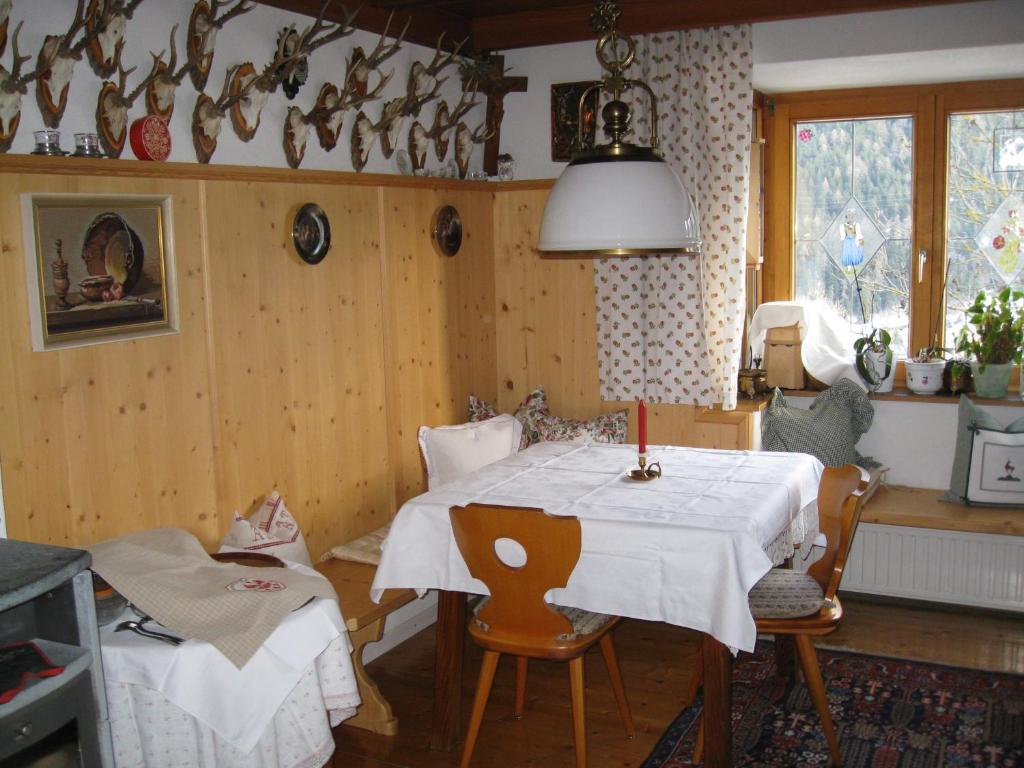 Haus Bergheimat - Familie Oberacher Pensionat Fulpmes Eksteriør billede